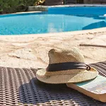 Villa Mounty Island Avra-calma *