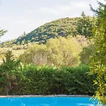 Mounty Island Avra-calma *